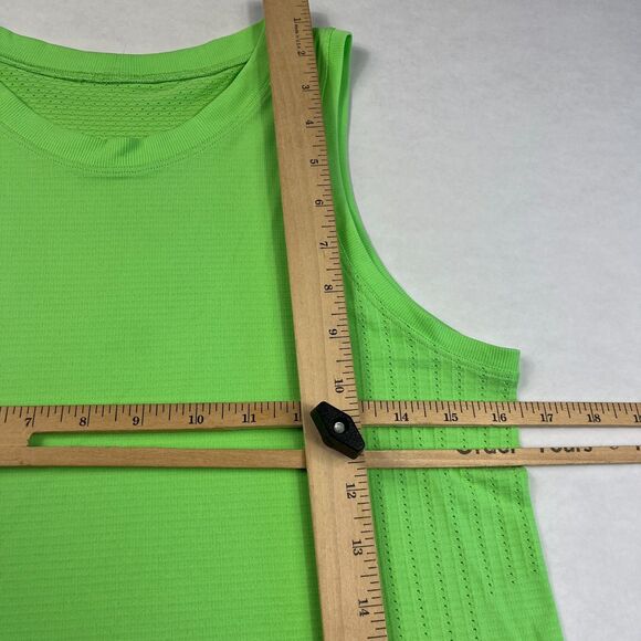 Lululemon Swiftly Tech Cropped Tank Top Sleeveless Neon Green Seamless Size 4 - Picture 7 of 10